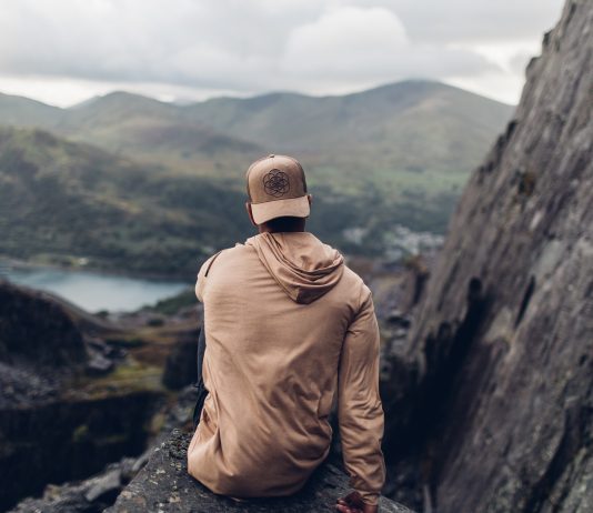 Trucker caps vs Snapbacks