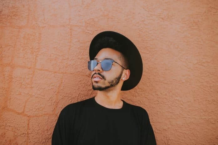 Man in t-shirt and hat