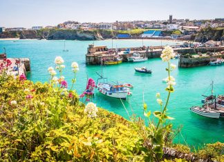 5 UK staycations and what to pack for them
