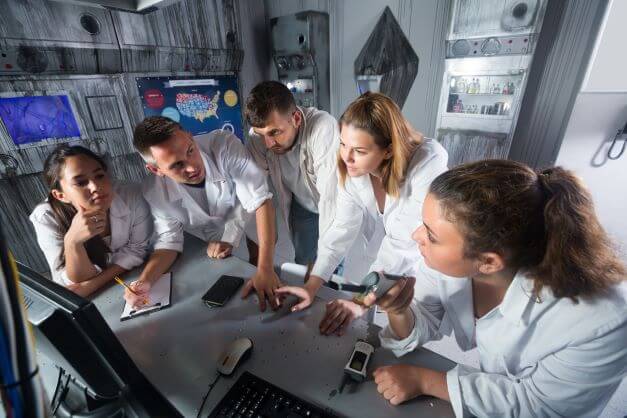 Unique Team Bonding Experiences For Your Company To Enjoy 1 An escape toom for Team Bonding Experiences
