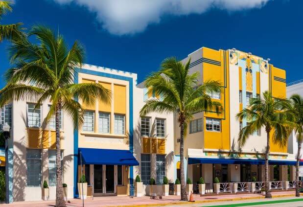 10 Things to do in Miami in 48 hours 2 Ocean Drive Miami Beach