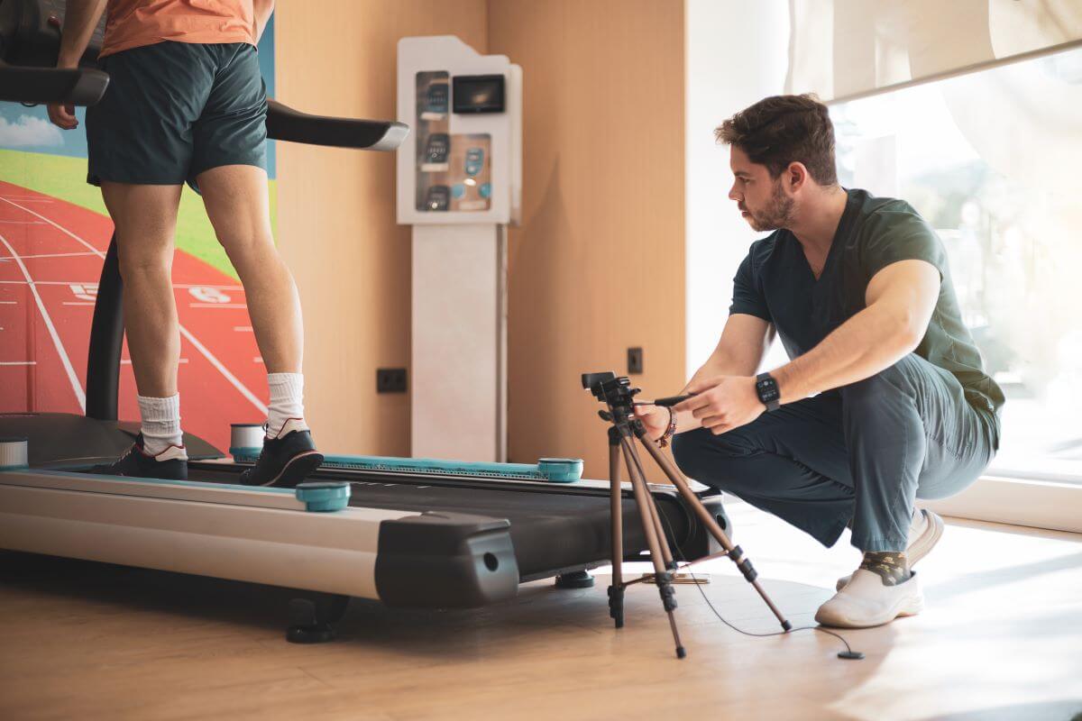 Beginners Guide To Running: What You Need To Get Started 3 biomechanical analysis