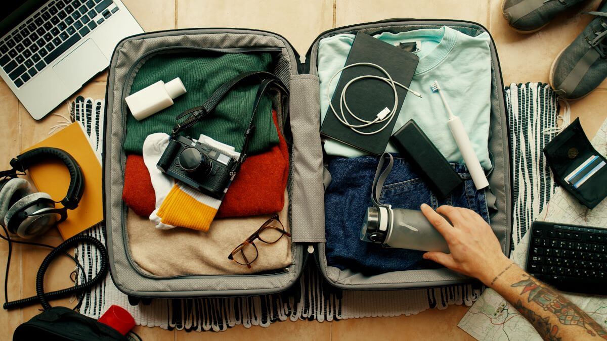Which Things You Should Never Forget When Going on Holiday 1 holiday essentials
