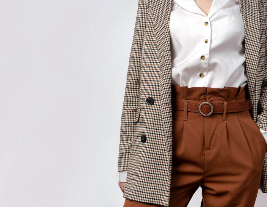 How to Look Like a Native Dubliner: 5 Must-Have Clothes and Accessories for Women 1 tweed jacket woman