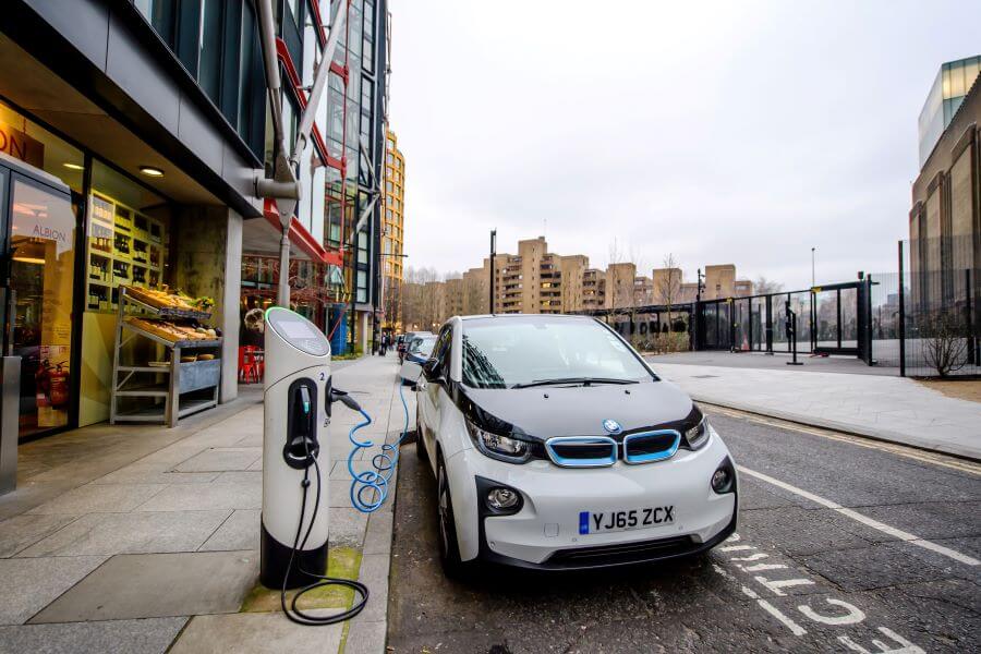 electric bmw charging in London