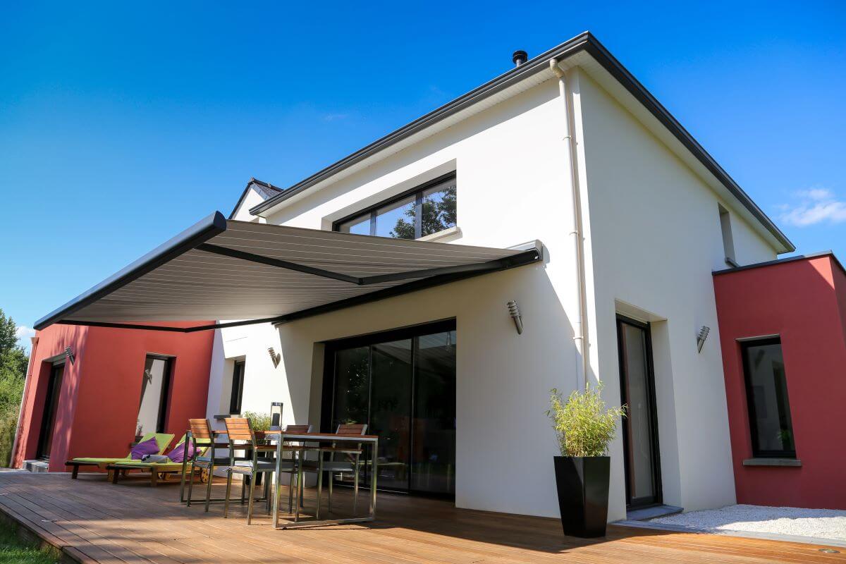awning in modern house