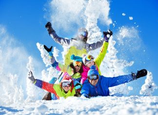 How to Plan a Stress-Free Ski Trip with Friends